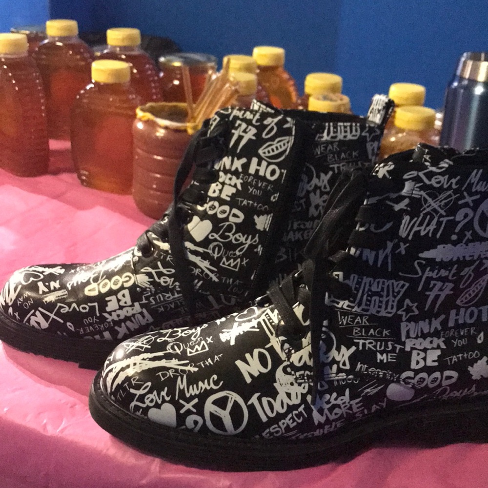 New Aldo Boots - Picture 2 of 7